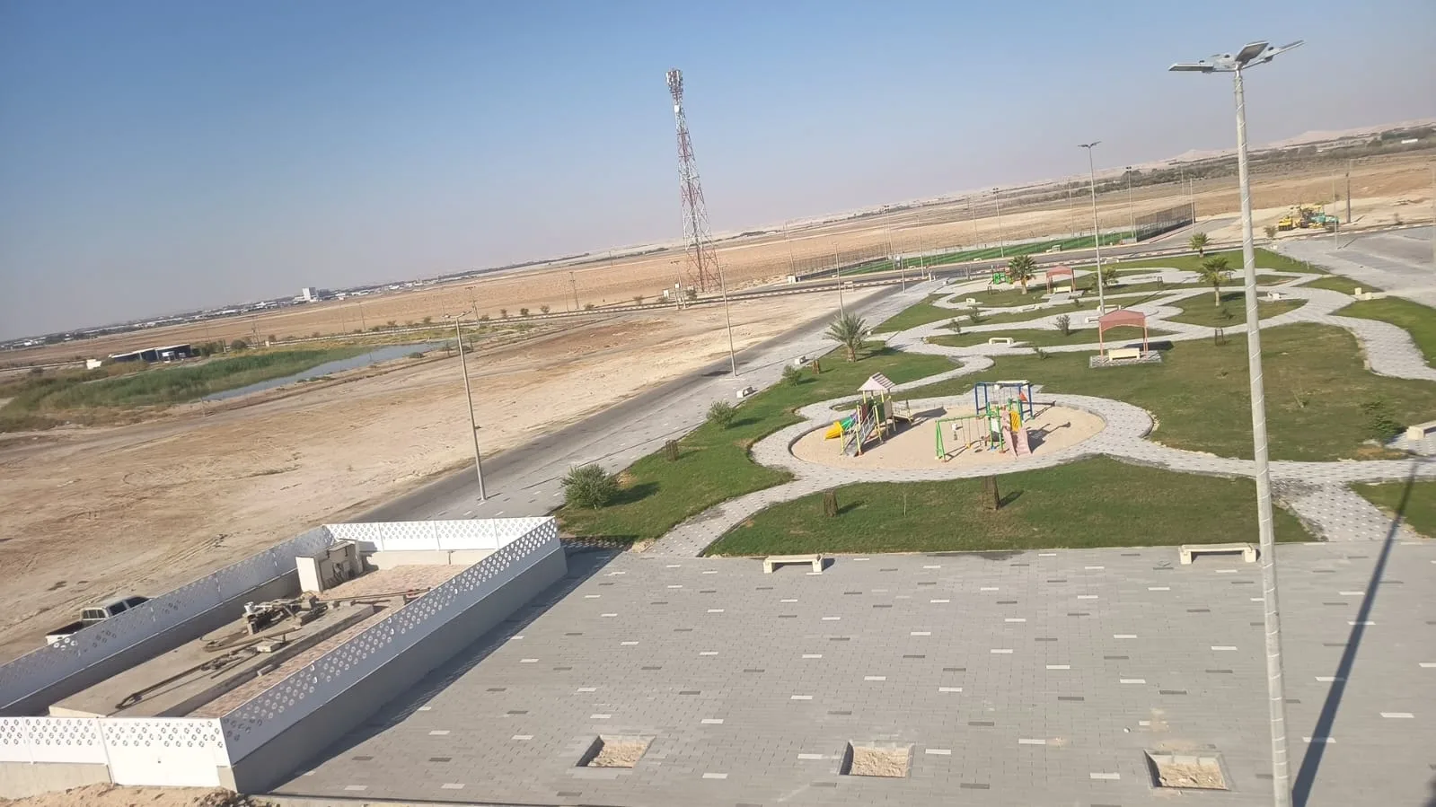 صورة من مشروع صيانة الشوارع بالصرار والهجر التابعة لها